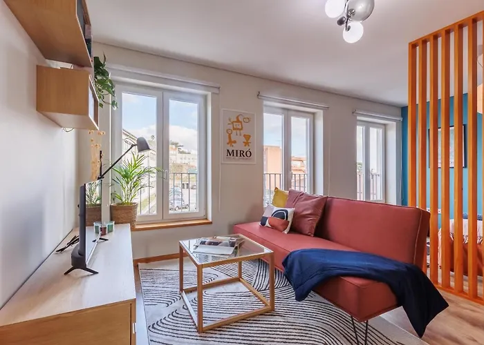 A Pop Of Color By Lovelystay Apartment