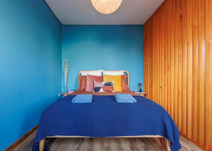 Apartamento A Pop Of Color By Lovelystay *