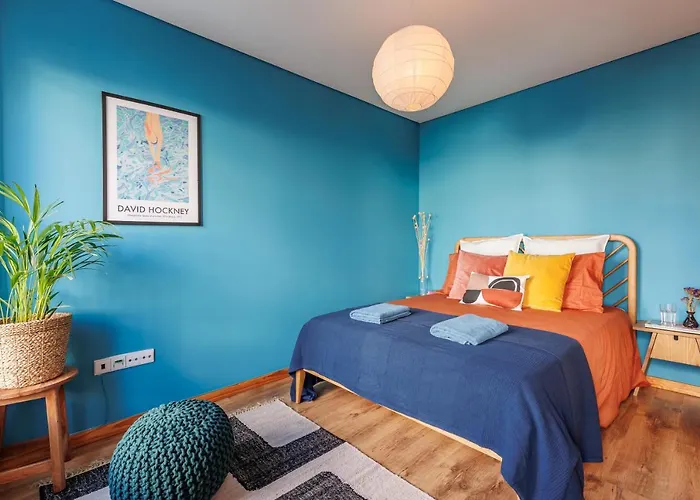 Apartment A Pop Of Color By Lovelystay *